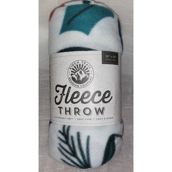 Birch Trail Bedding Birch Trail Throw Blanket Lightweight Fleece 5x60 Mistletoe White Red